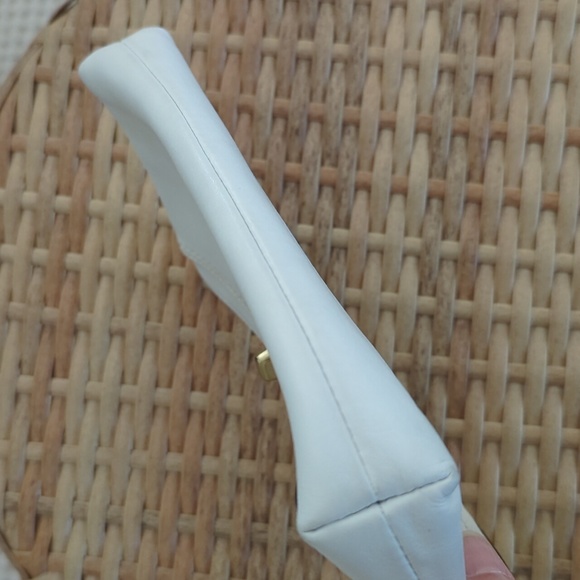 Coach Legacy Turnlock Large Leather Clutch Wristlet - Picture 10 of 15